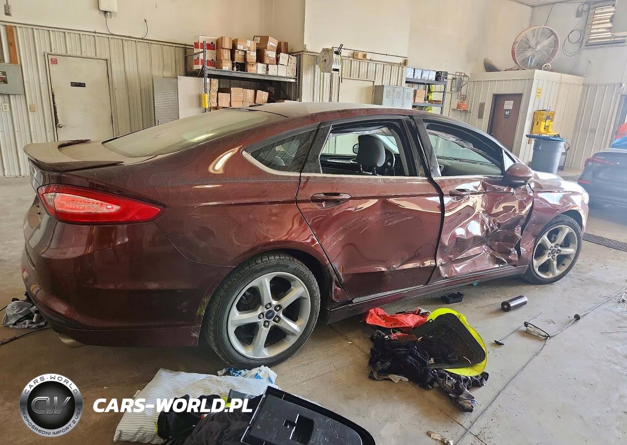 2016 Ford Fusion S VIN:3FA6P0G79GR238339 - 3