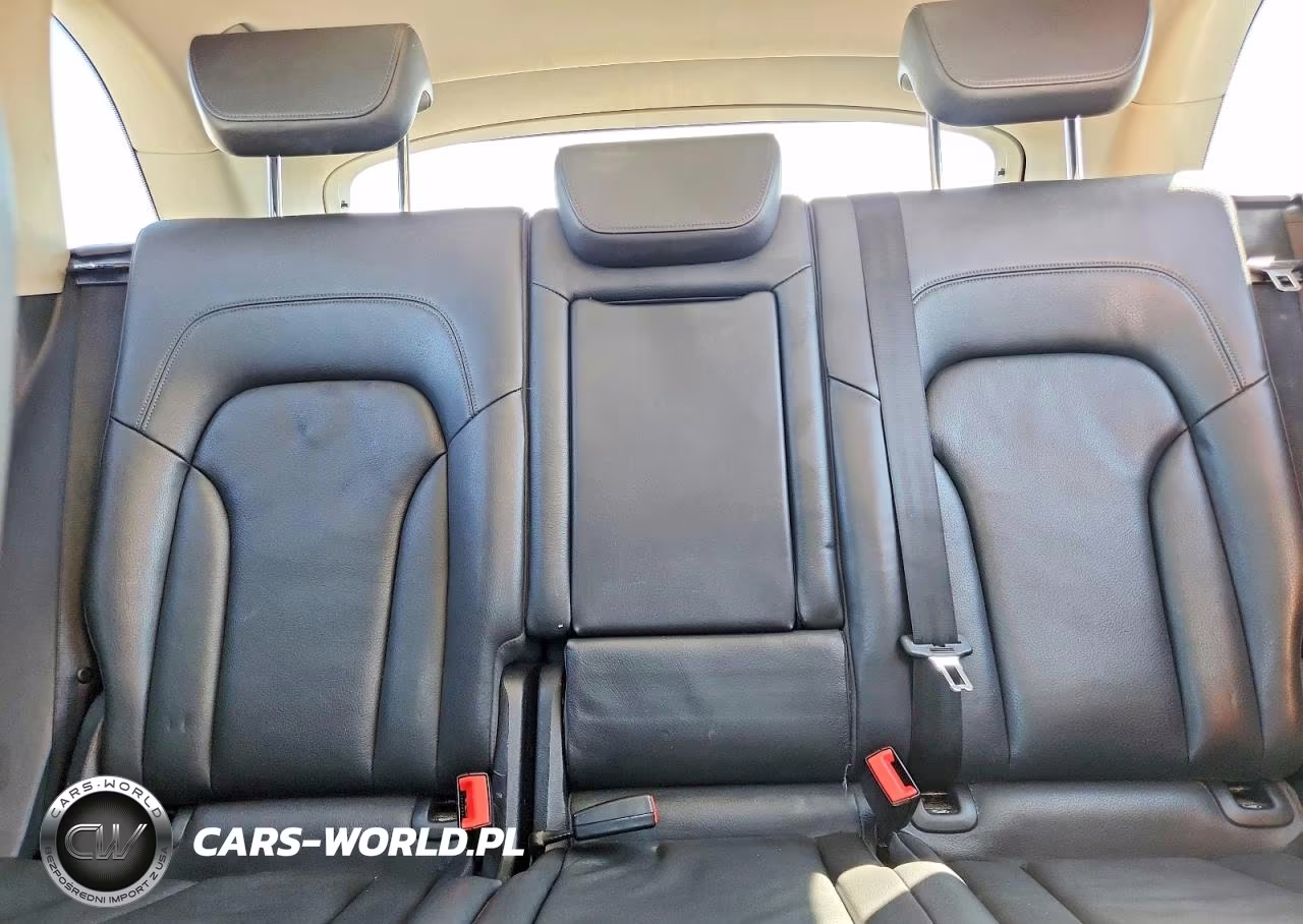 2010 Audi Q5 Premium Plus VIN:WA1LKAFP5AA068351 - 10