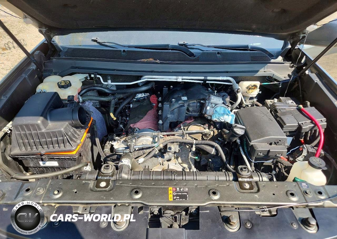 2018 Chevrolet Colorado Z71 VIN:1GCGTDENXJ1217990 - 11