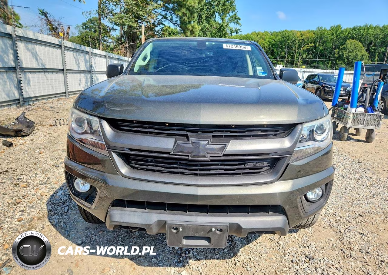 2018 Chevrolet Colorado Z71 VIN:1GCGTDENXJ1217990 - 5