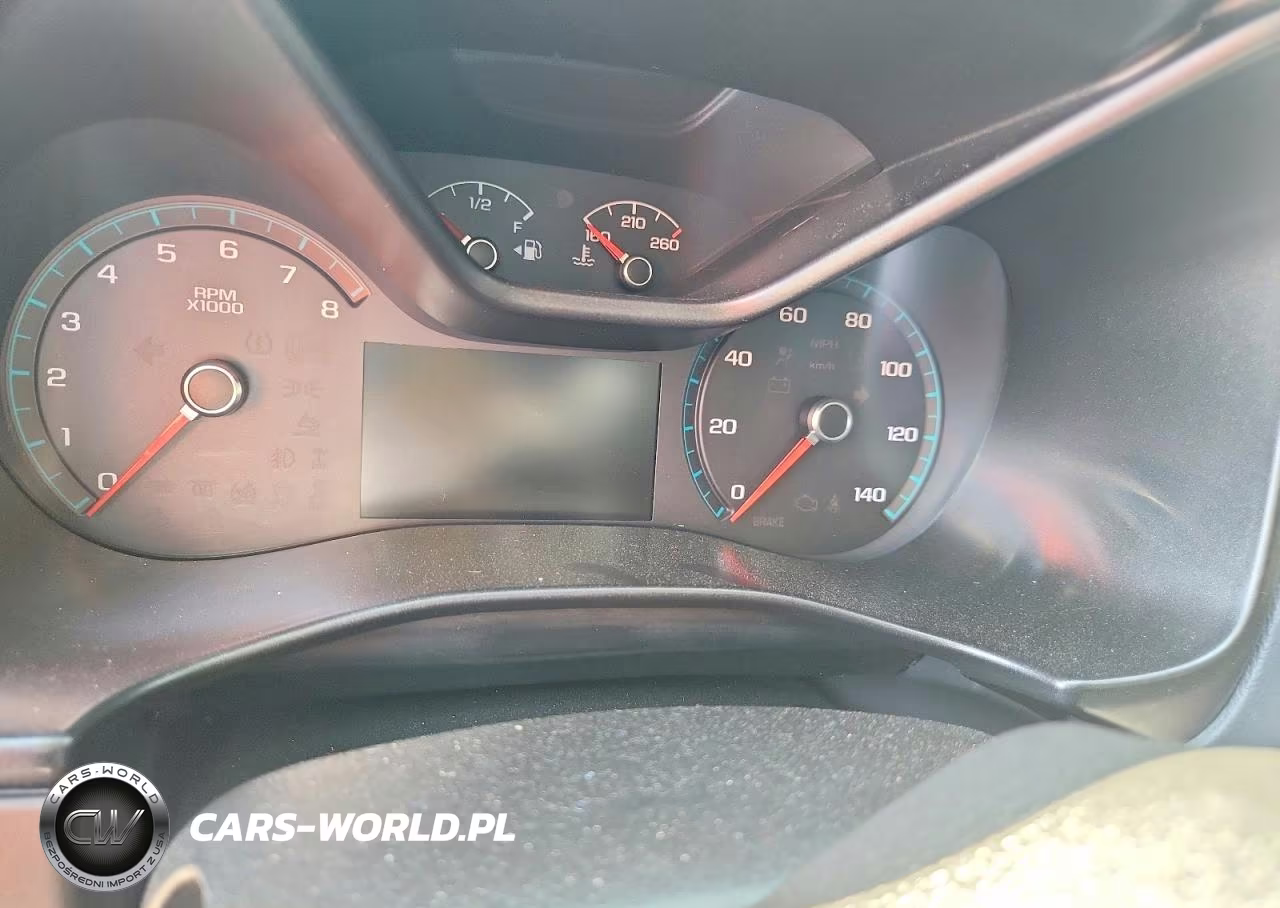 2018 Chevrolet Colorado Z71 VIN:1GCGTDENXJ1217990 - 9