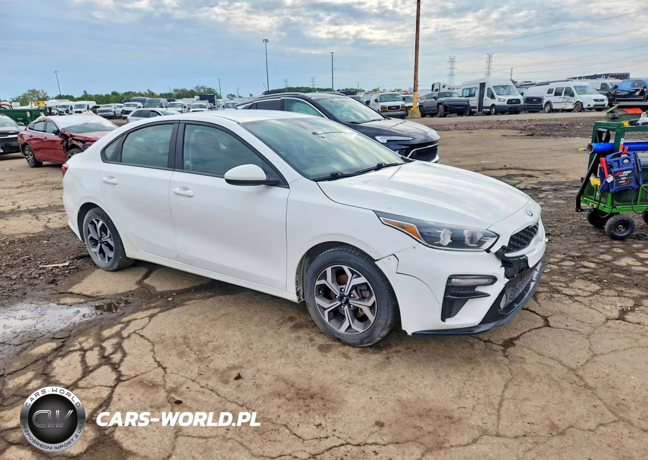 2021 Kia Forte Lxs VIN:3KPF24AD4ME335014 - 4
