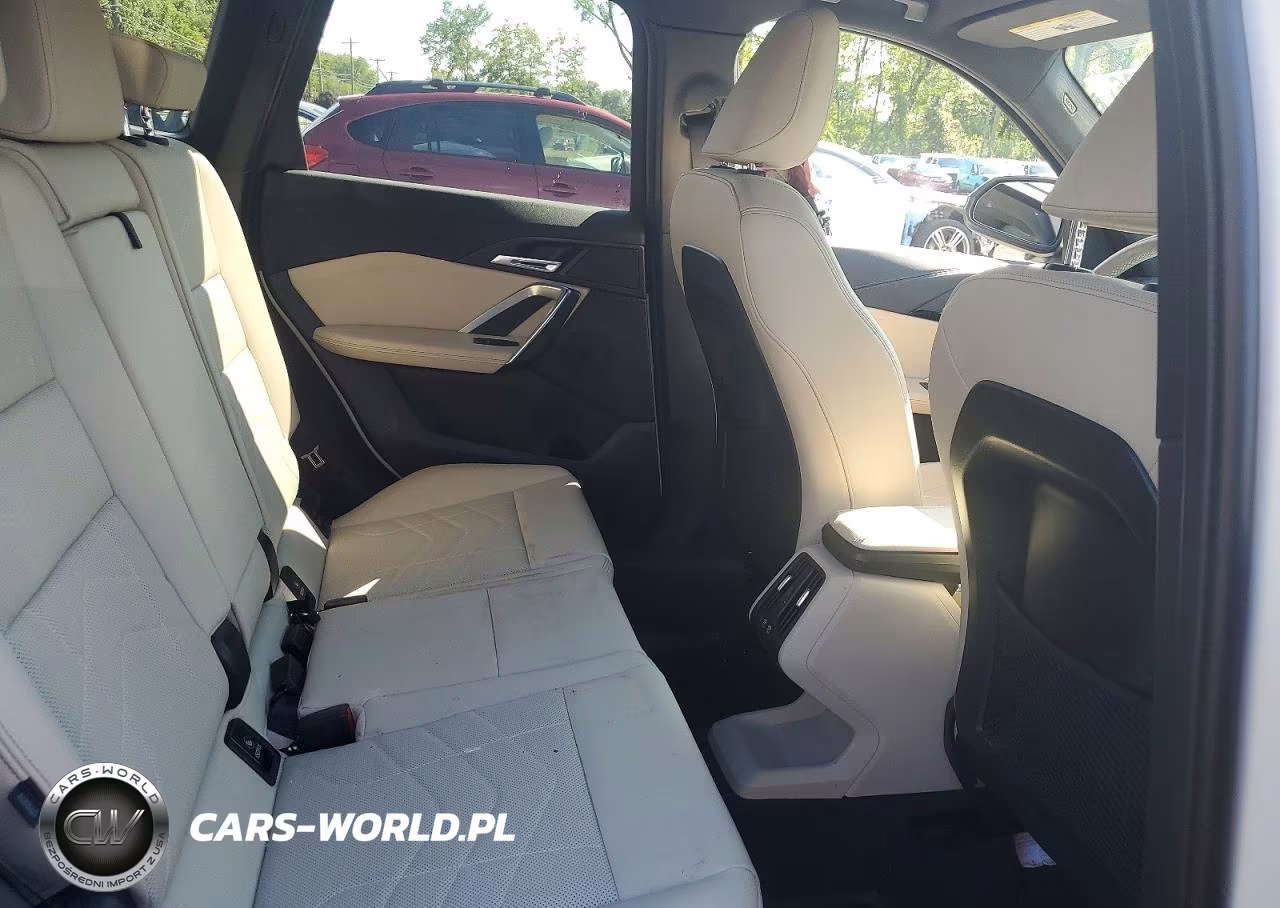 2023 BMW X1 xDrive28I VIN:WBX73EF04P5Y10614 - 11