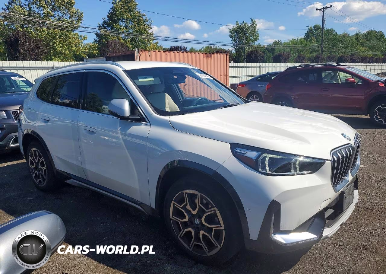 2023 BMW X1 xDrive28I VIN:WBX73EF04P5Y10614 - 4