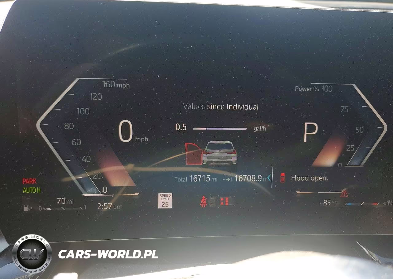 2023 BMW X1 xDrive28I VIN:WBX73EF04P5Y10614 - 9