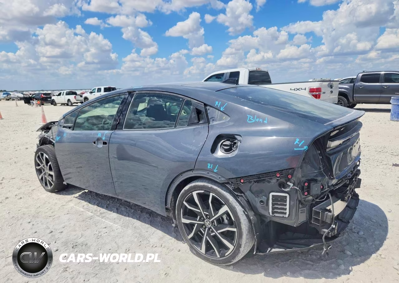 2024 Toyota Prius Prime Xse VIN:JTDACACU7R3015560 - 2