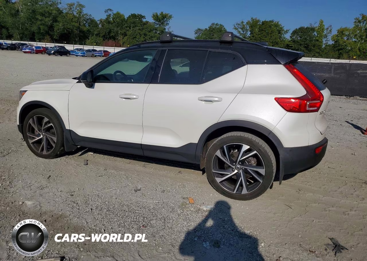 2021 Volvo Xc40 T5 R-Design VIN:YV4162UMXM2589657 - 2