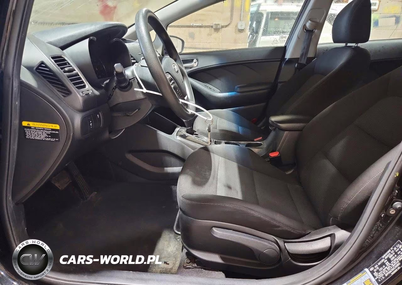 2018 Kia Forte Lx VIN:3KPFK4A78JE240865 - 7