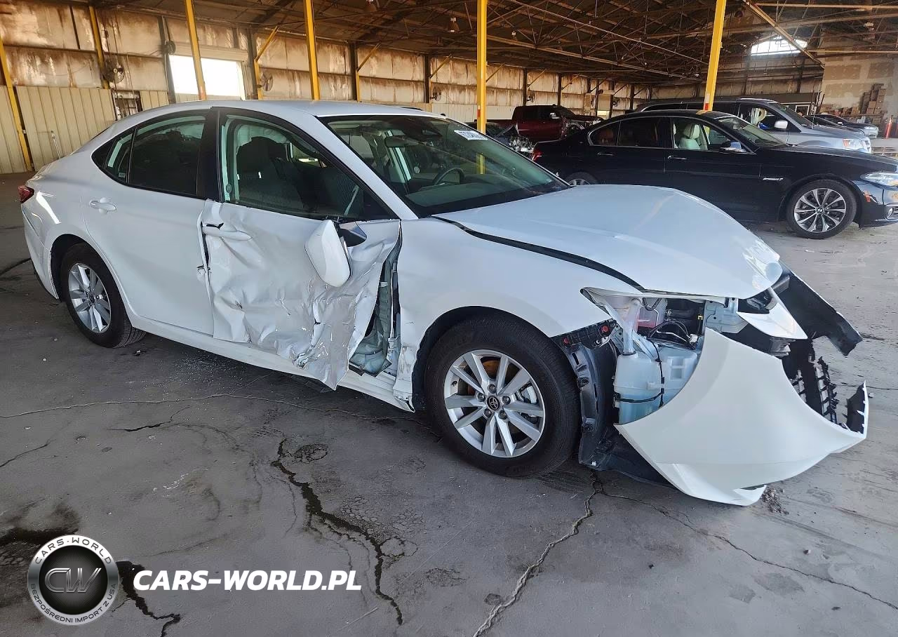 2026 Toyota Camry Le VIN:4T1DAACK0TU252549 - 4