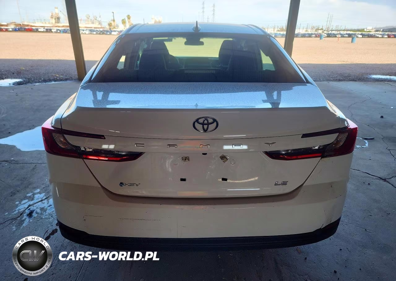 2026 Toyota Camry Le VIN:4T1DAACK0TU252549 - 6