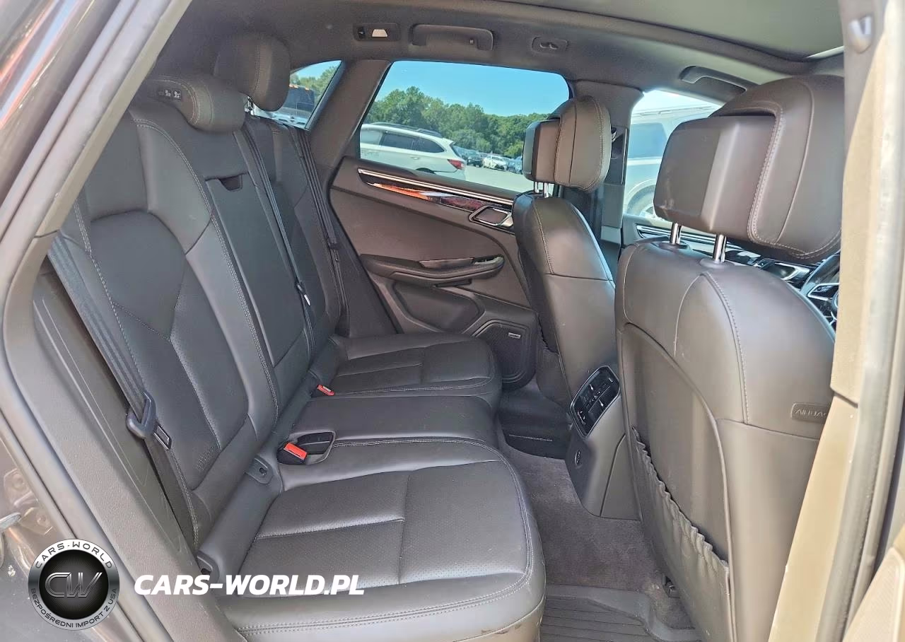 2018 Porsche Macan S VIN:WP1AB2A59JLB30328 - 11