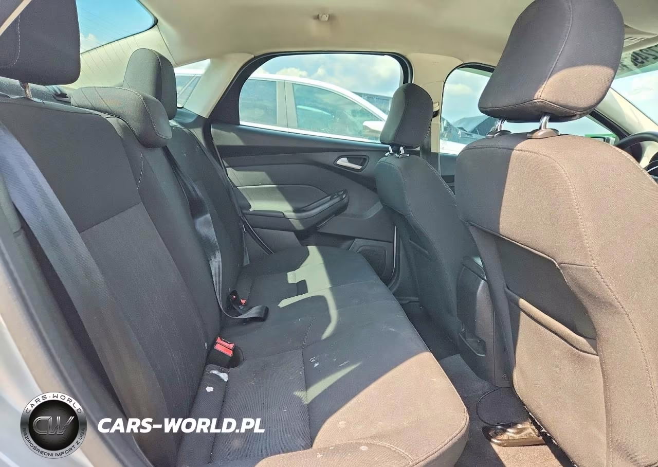 2016 Ford Focus Se VIN:1FADP3FE9GL368094 - 10