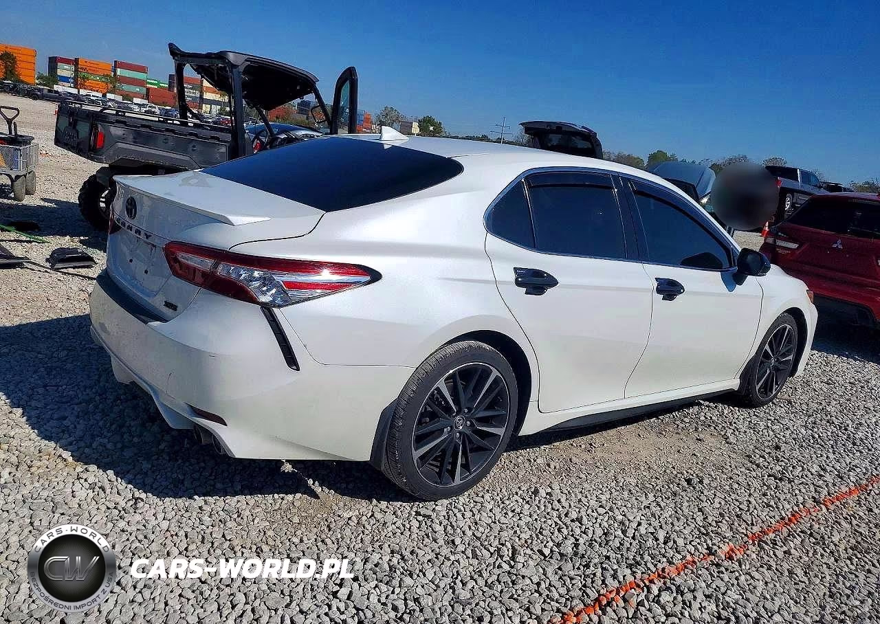 2020 Toyota Camry Xse VIN:4T1K61AK1LU944587 - 3
