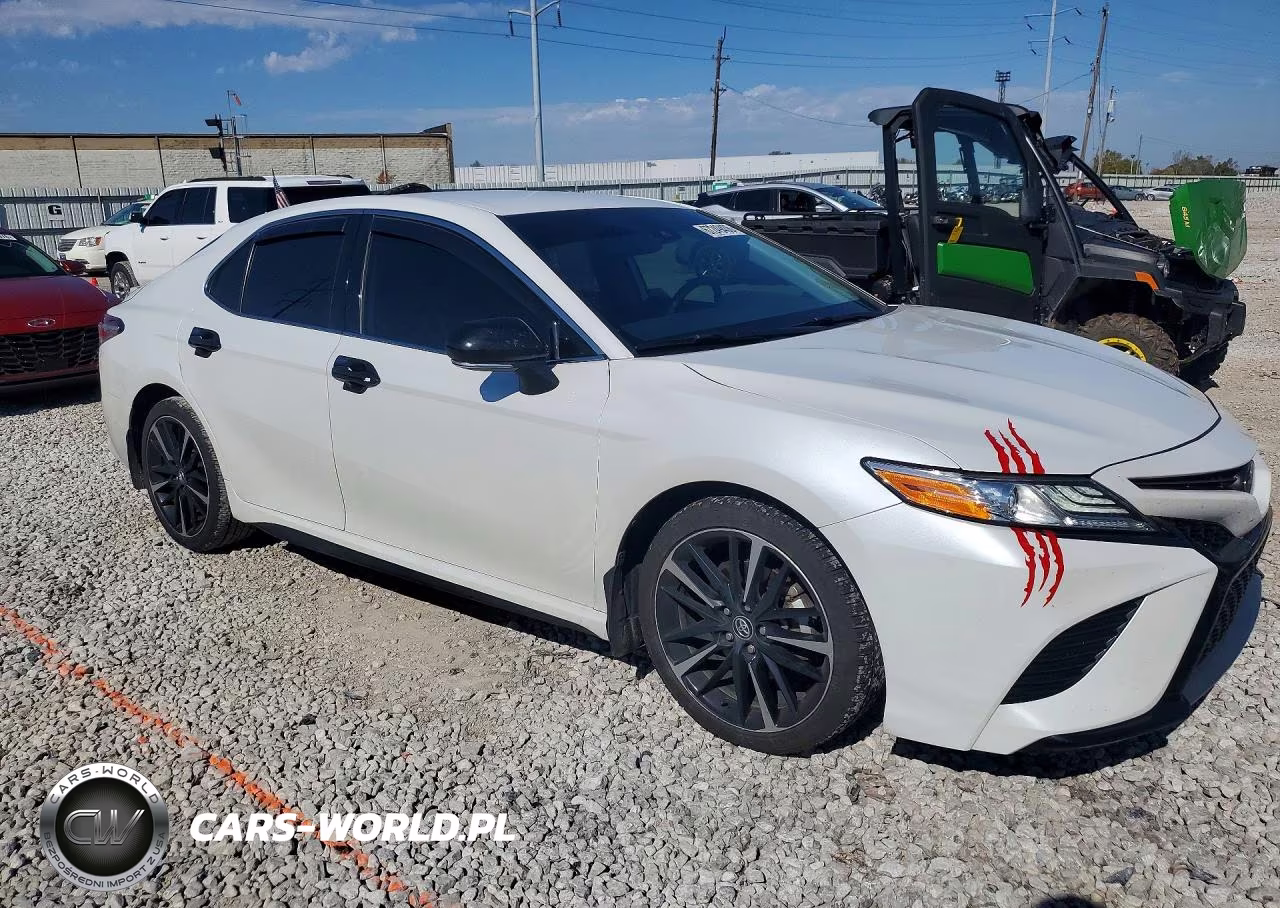 2020 Toyota Camry Xse VIN:4T1K61AK1LU944587 - 4