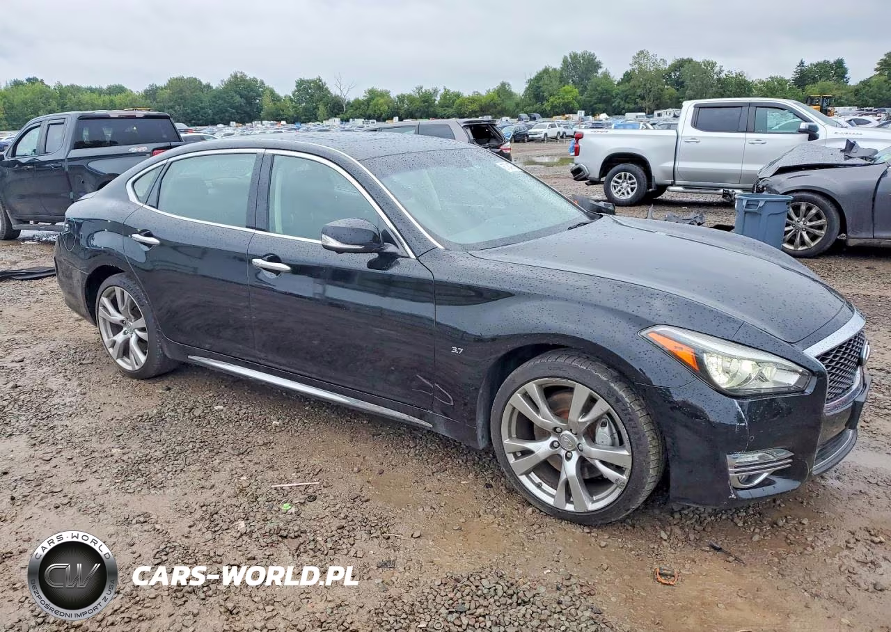 2018 Infiniti Q70L 3.7 Luxe VIN:JN1BY1PR9JM370355 - 4