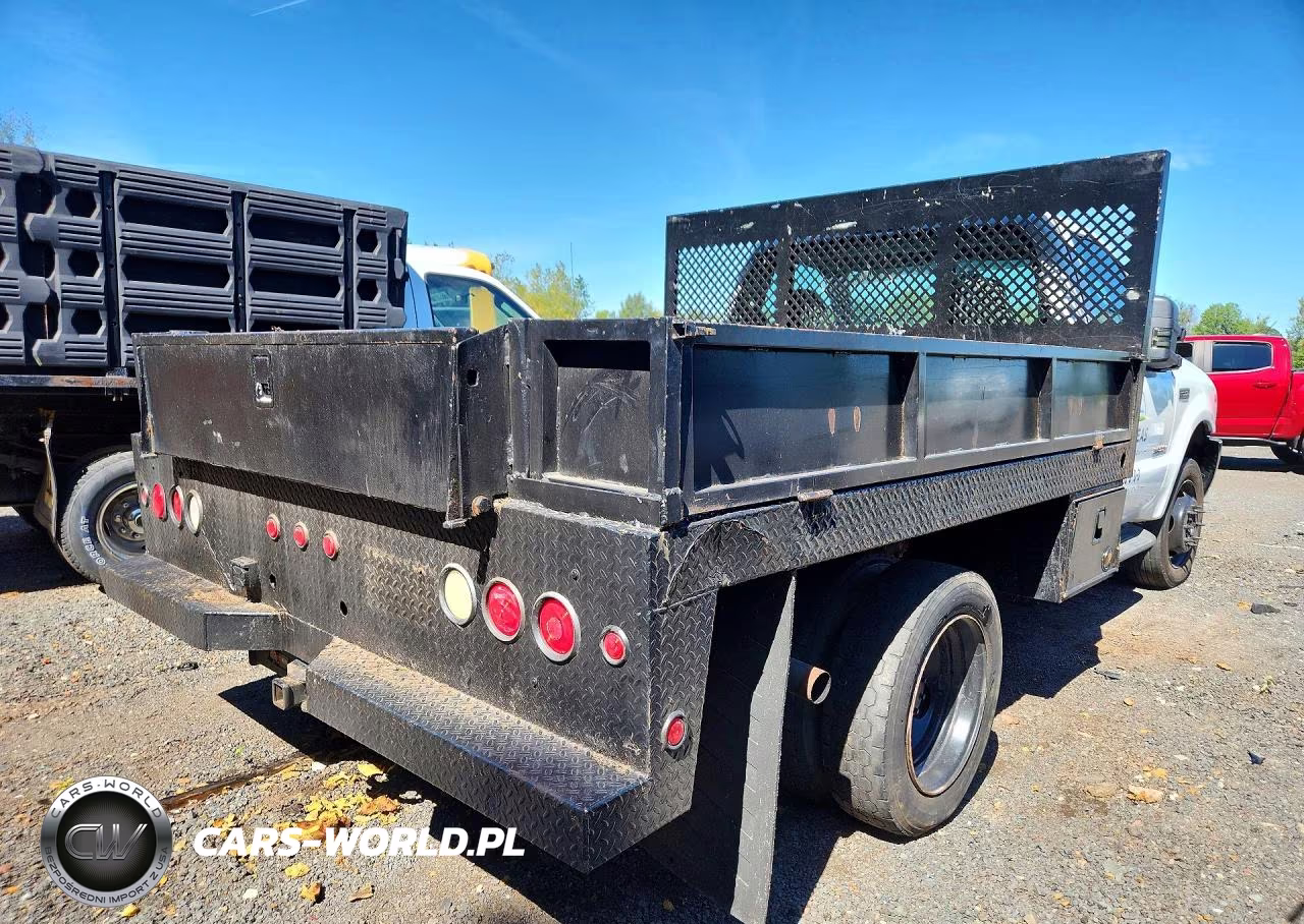 2004 Ford F550 Super Duty VIN:1FDAF57P74EC20243 - 3