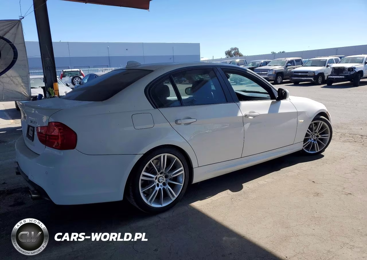 2011 BMW 335 I VIN:WBAPM5G52BNM68672 - 3