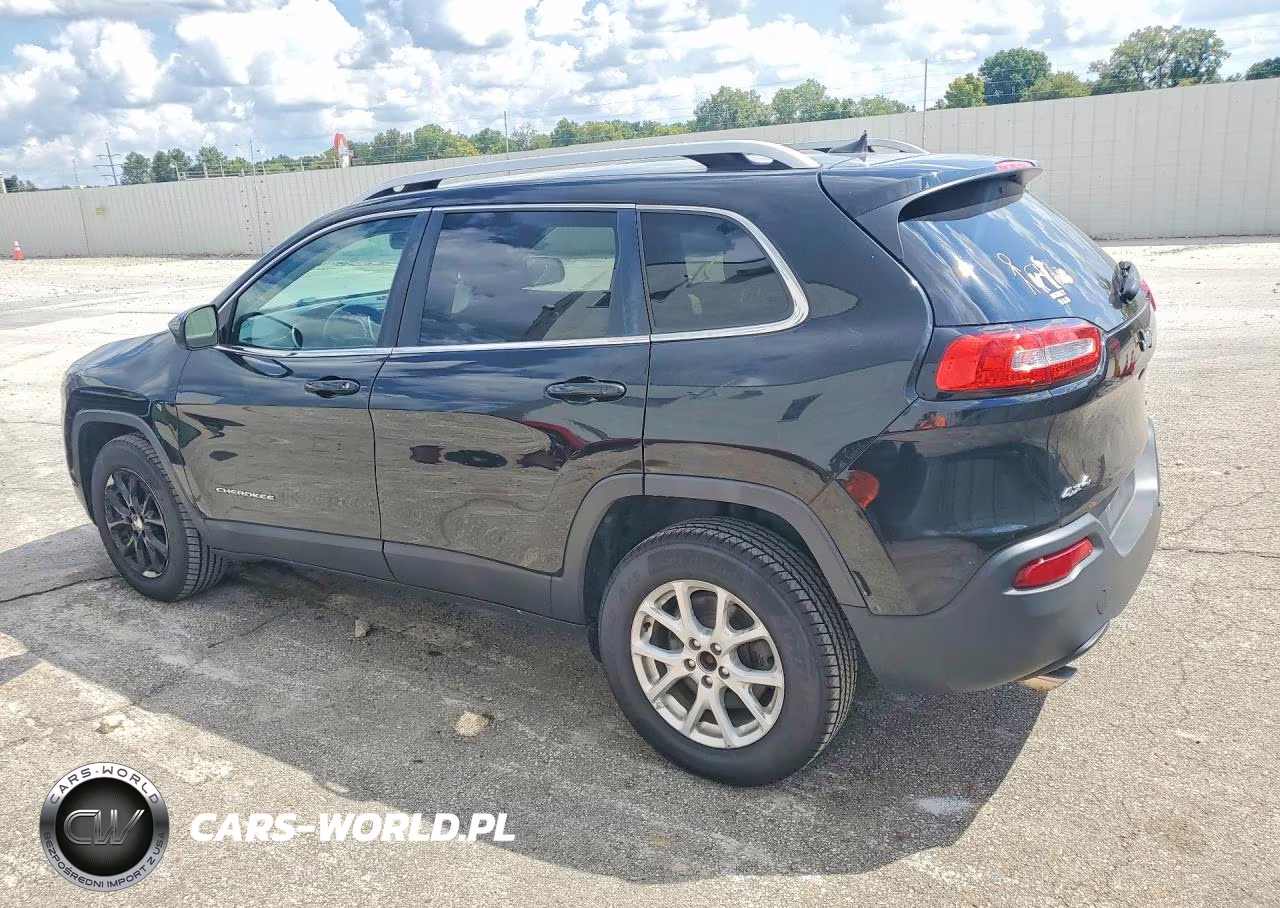 2016 Jeep Cherokee Latitude VIN:1C4PJMCB3GW276616 - 2