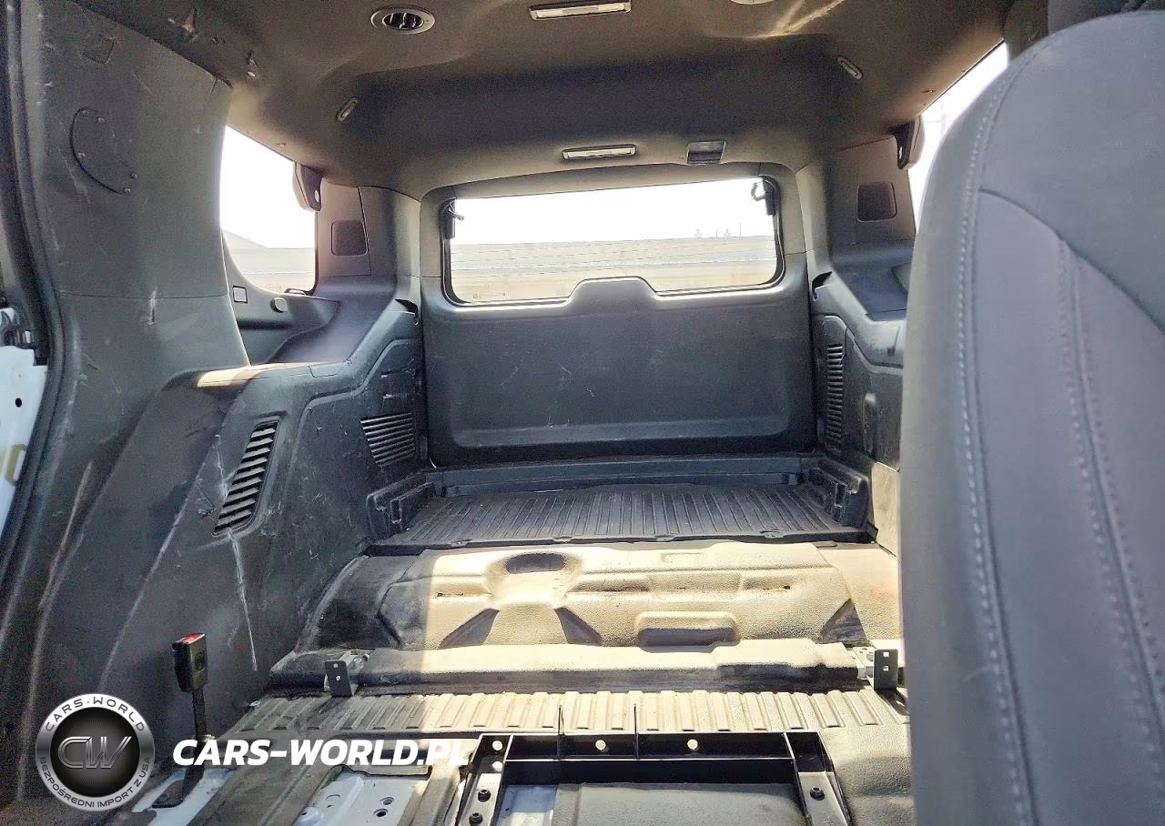 2023 Chevrolet Tahoe C1500 VIN:1GNSCLED7PR286004 - 10
