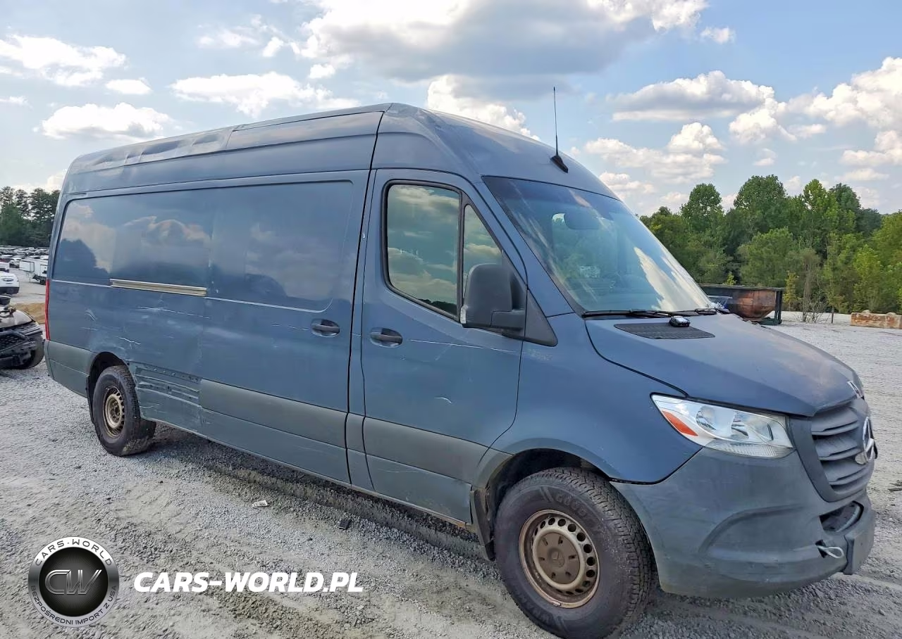 2019 Mercedes-Benz Sprinter 2500-3500 Delivery Van VIN:WD4PF1CD9KP123734 - 4