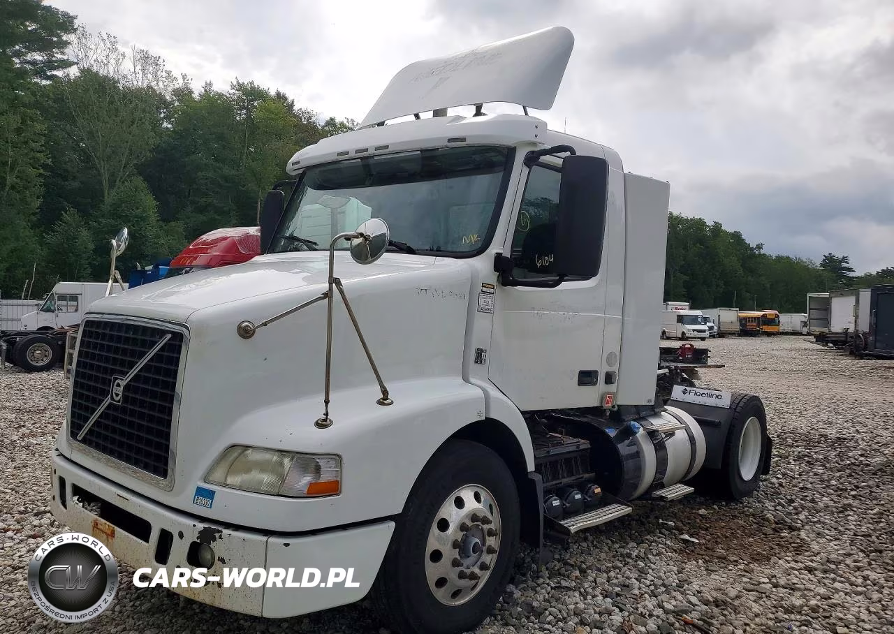 2014 Volvo Vnm Semi Truck
