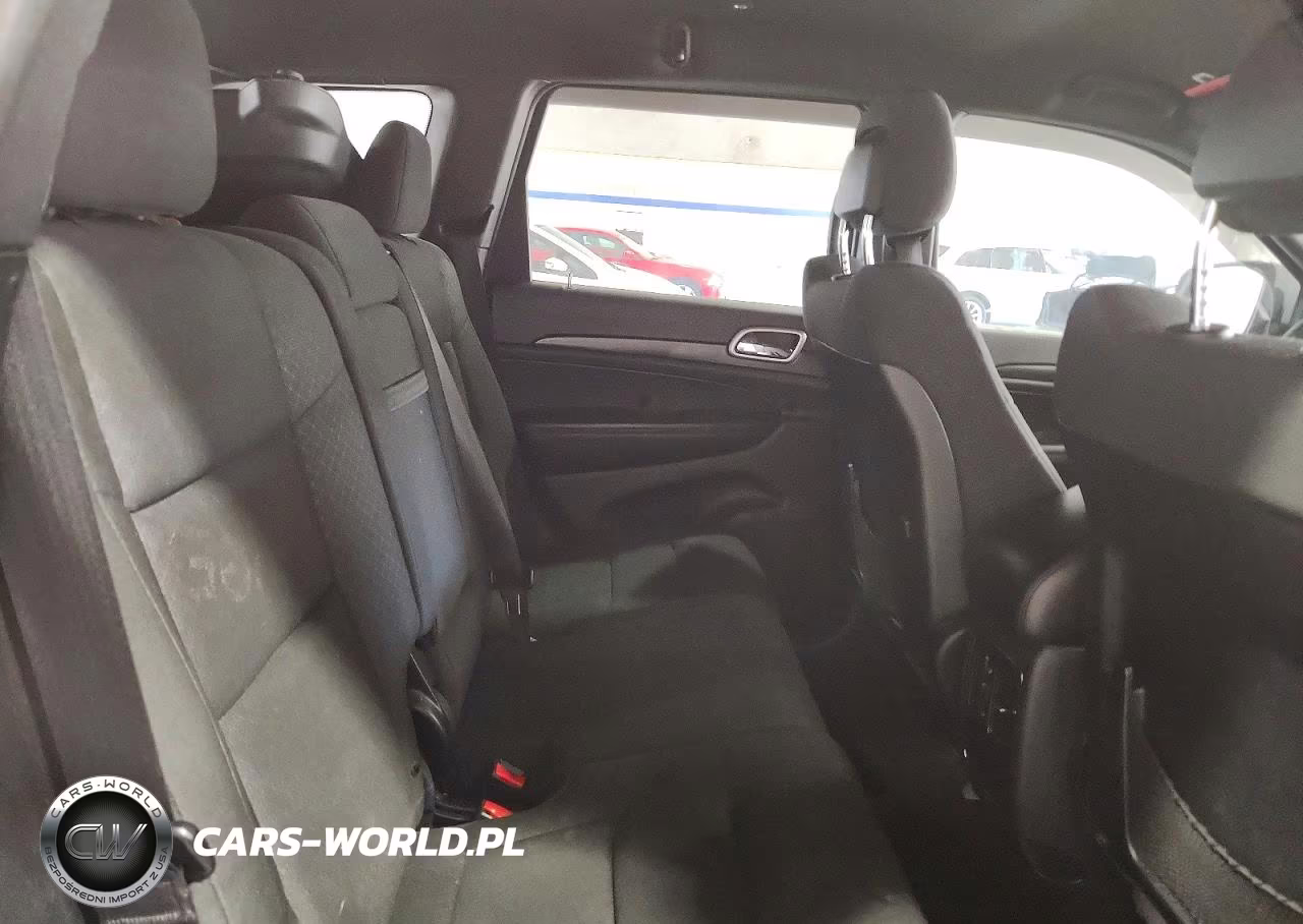 2018 Jeep Grand Cherokee Laredo VIN:1C4RJFAG5JC507110 - 11