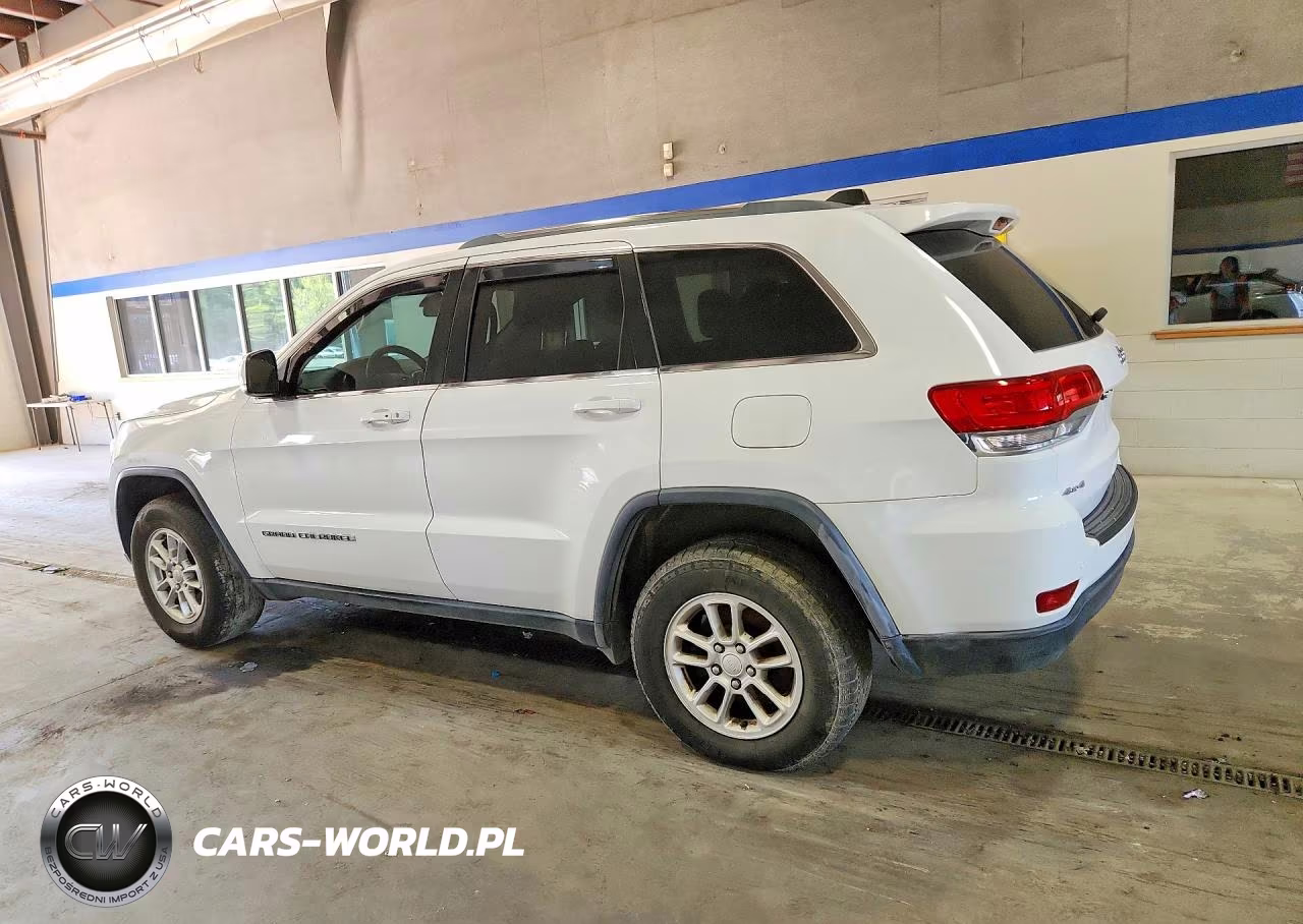 2018 Jeep Grand Cherokee Laredo VIN:1C4RJFAG5JC507110 - 2