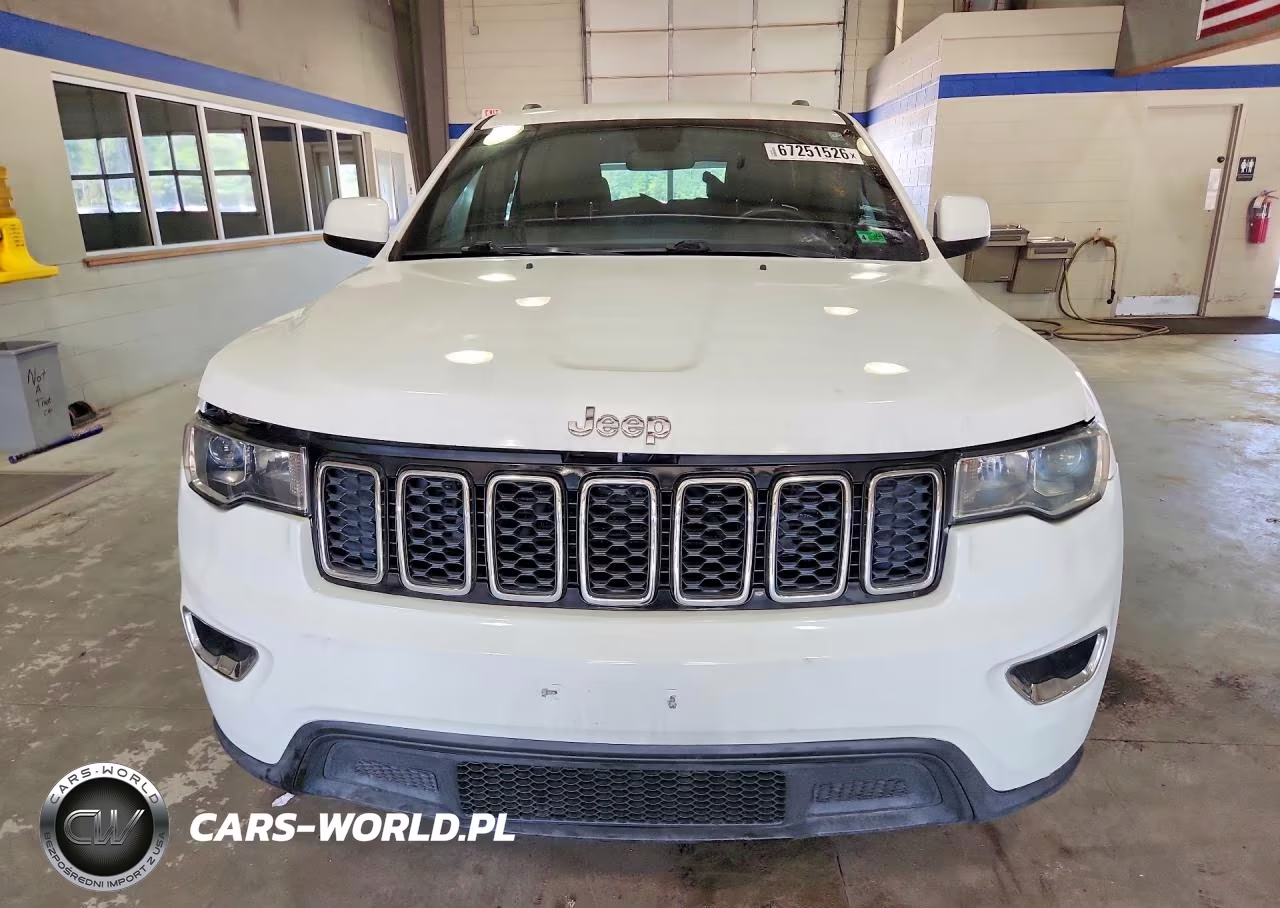 2018 Jeep Grand Cherokee Laredo VIN:1C4RJFAG5JC507110 - 5