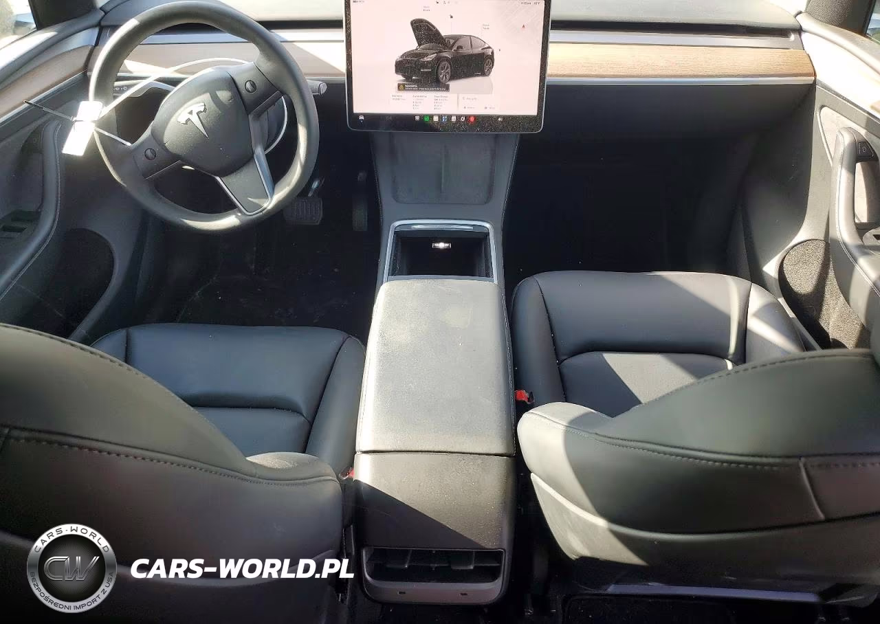 2024 Tesla Model Y VIN:7SAYGDEE3RF184619 - 8