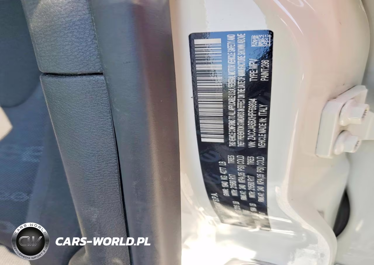 2017 Jeep Renegade Latitude VIN:ZACCJABBXHPF69894 - 13