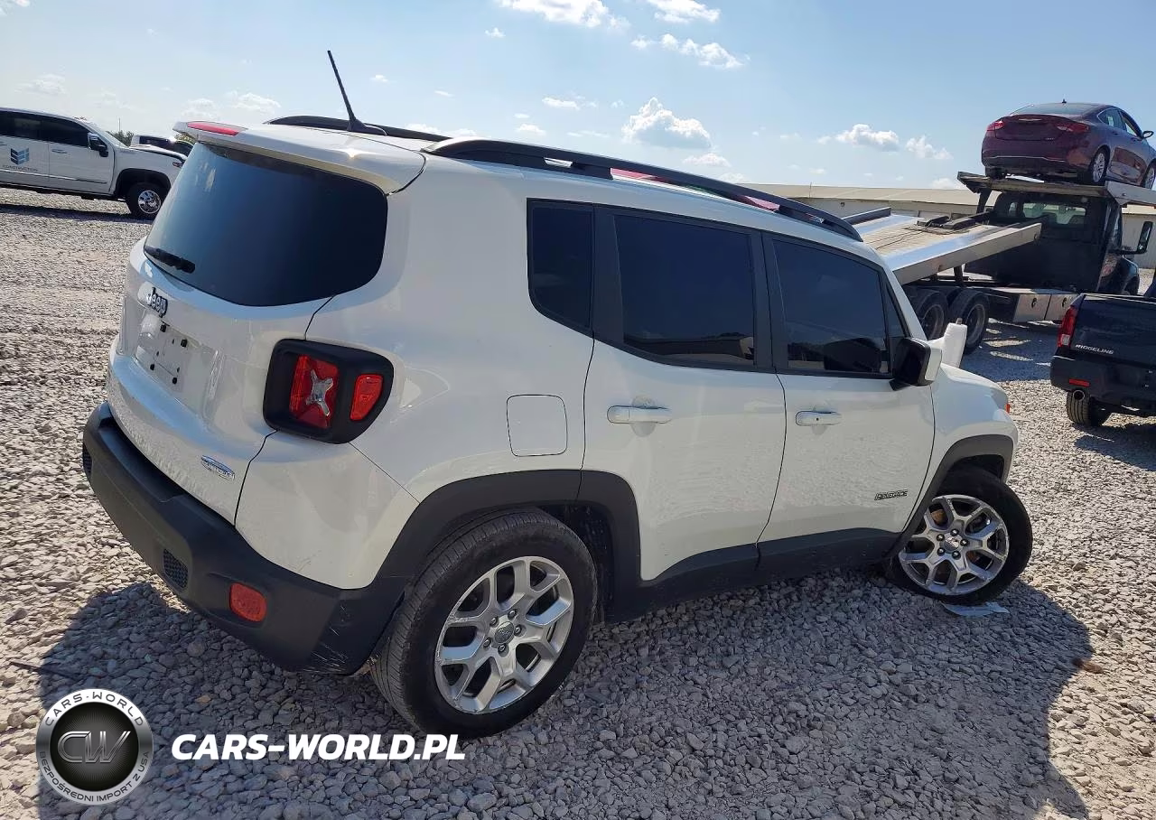 2017 Jeep Renegade Latitude VIN:ZACCJABBXHPF69894 - 3
