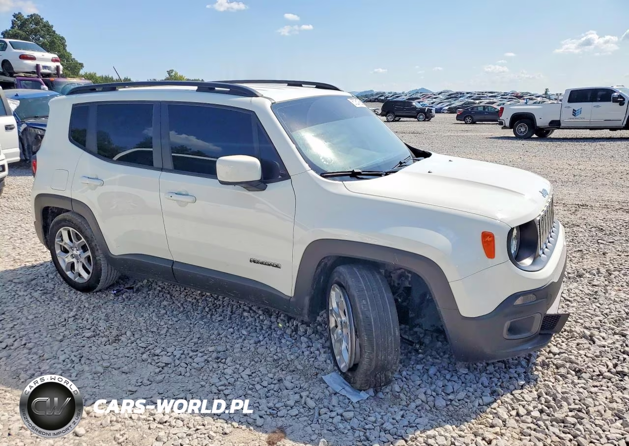 2017 Jeep Renegade Latitude VIN:ZACCJABBXHPF69894 - 4