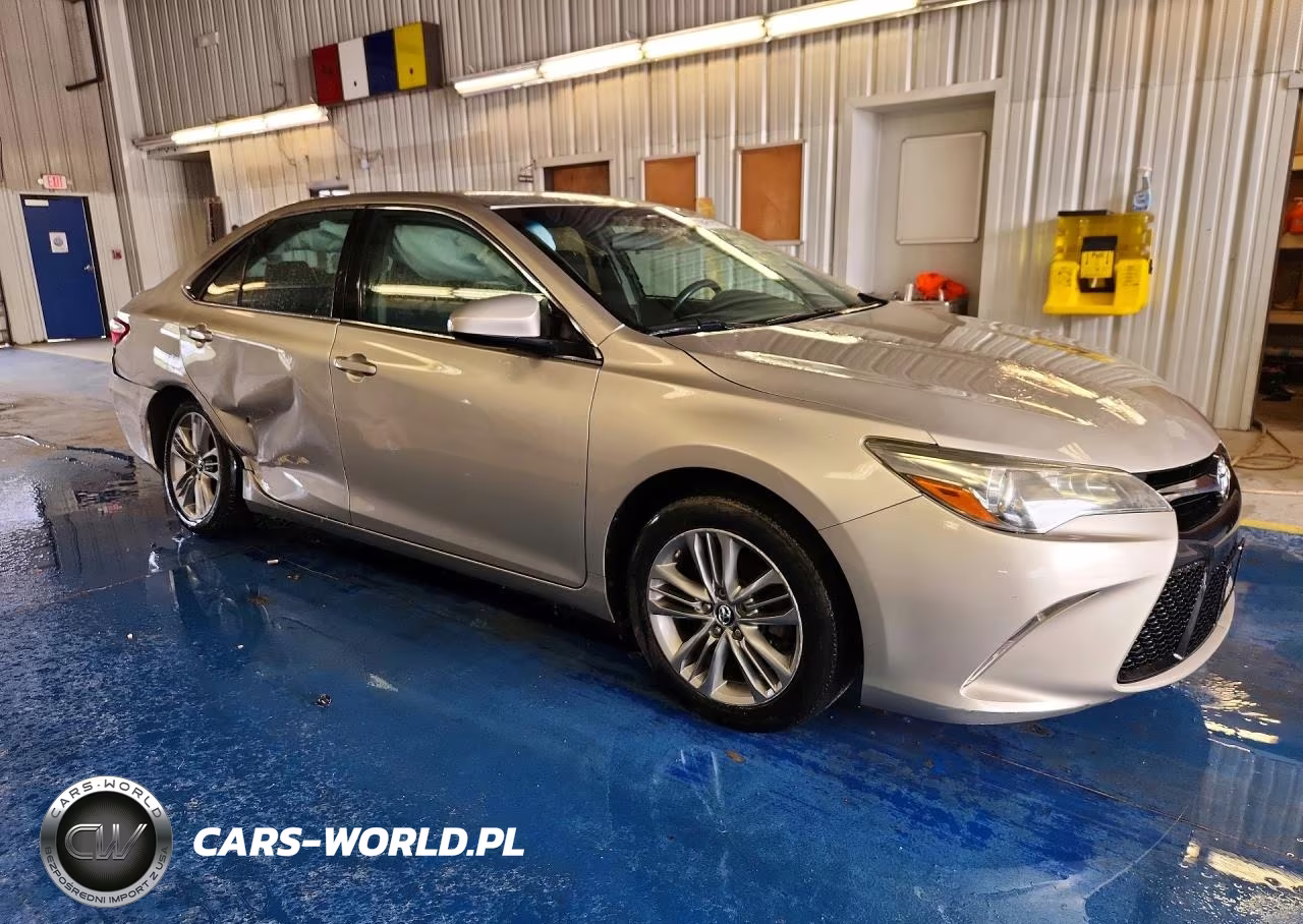 2017 Toyota Camry Se VIN:4T1BF1FK6HU632930 - 4