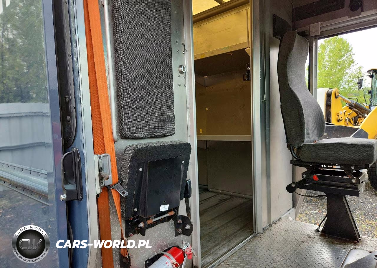 2021 Freightliner Chassis VIN:4UZAC2EA5MCMN0235 - 11