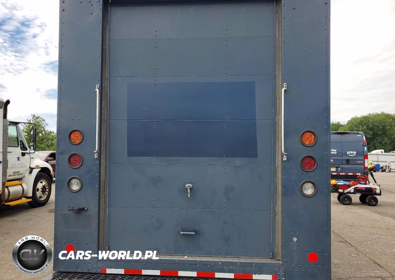 2021 Ford F59 Delivery Truck VIN:1F65F5KN5M0A04967 - 10