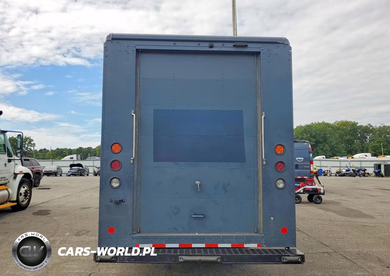 2021 Ford F59 Delivery Truck VIN:1F65F5KN5M0A04967 - 6