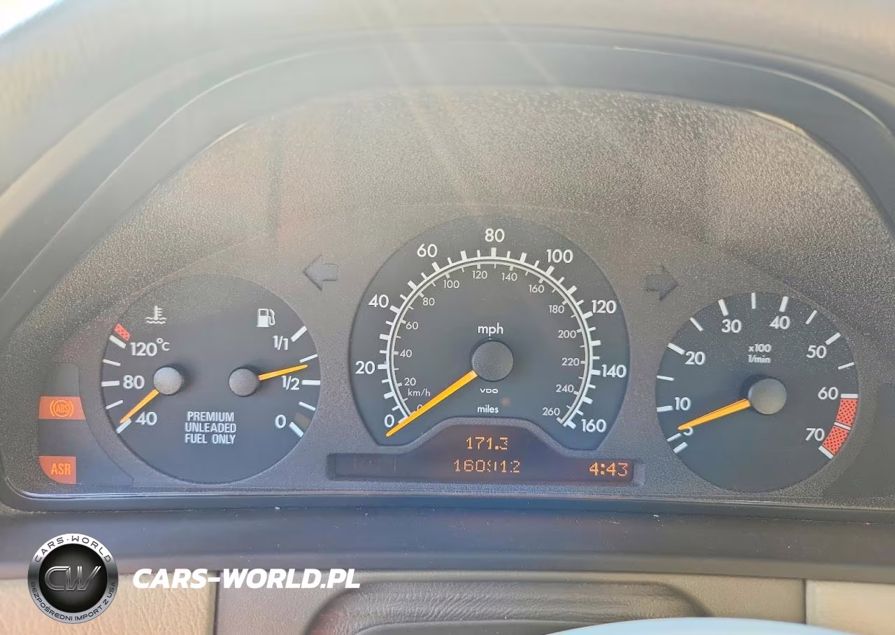 1997 Mercedes-Benz E 420 VIN:WDBJF72F1VA159008 - 9