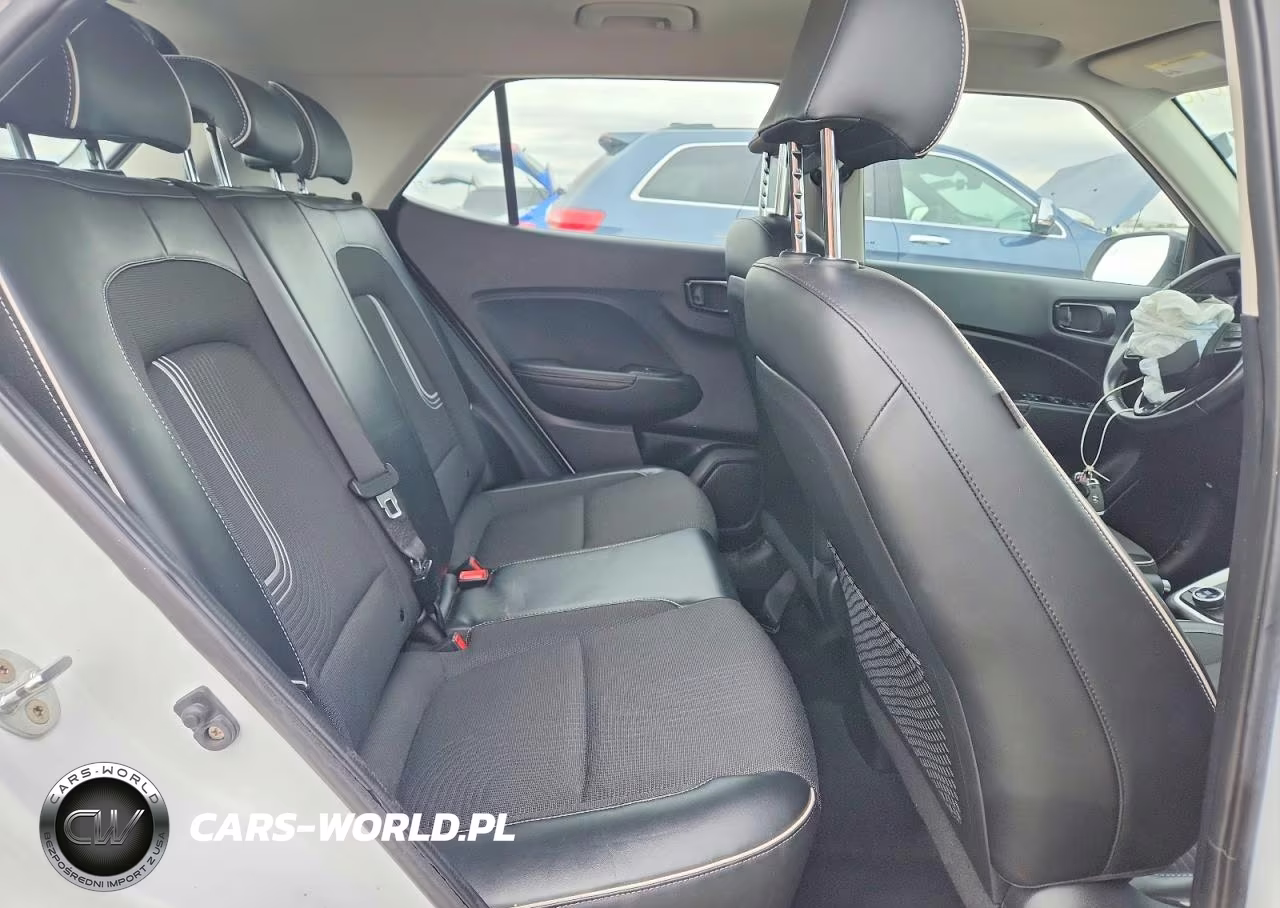 2022 Hyundai Venue Limited VIN:KMHRC8A31NU132248 - 11