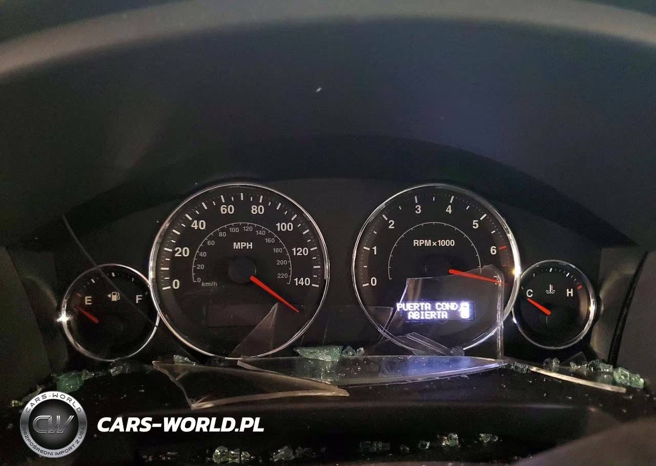2008 Jeep Commander Sport VIN:1J8HG48K18C192382 - 9