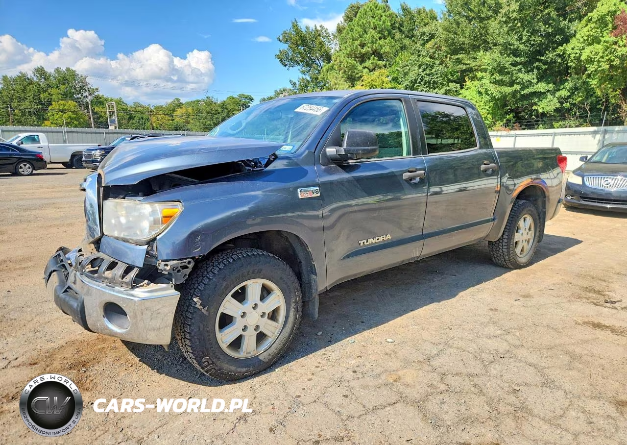 2010 Toyota Tundra Crewmax Sr5 – zdjęcie 1 z 13