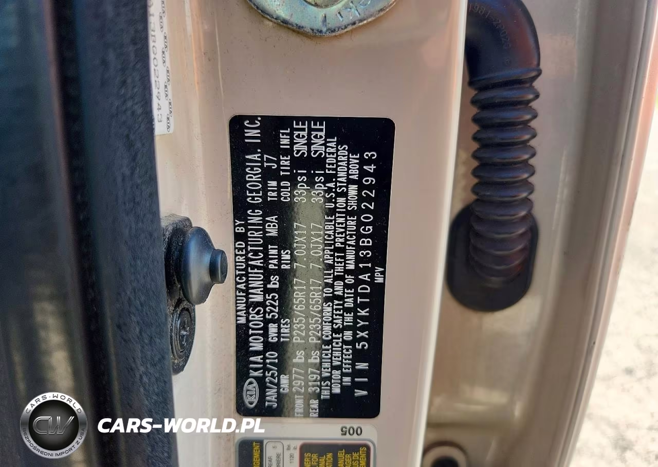 2011 Kia Sorento Lx VIN:5XYKTDA13BG022943 - 13