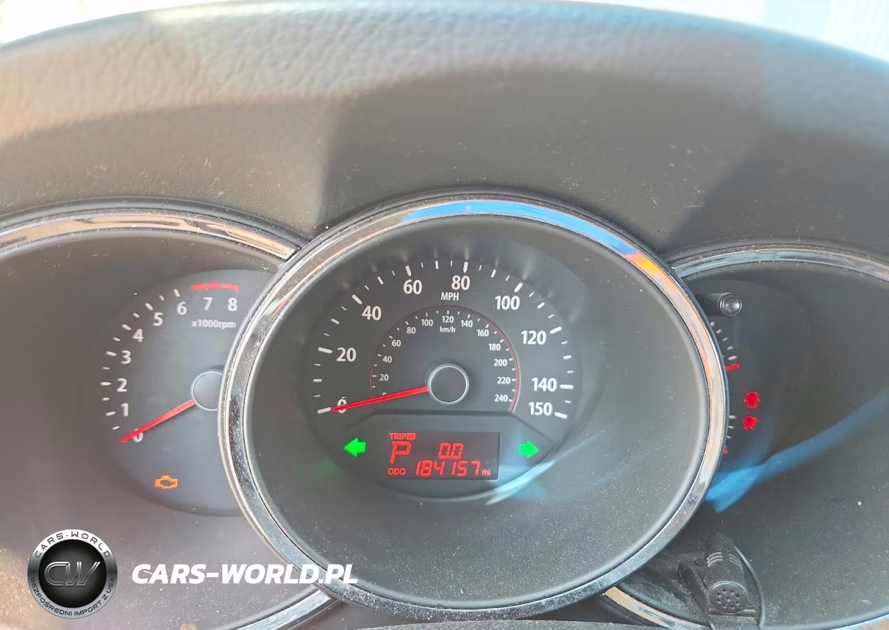2011 Kia Sorento Lx VIN:5XYKTDA13BG022943 - 9