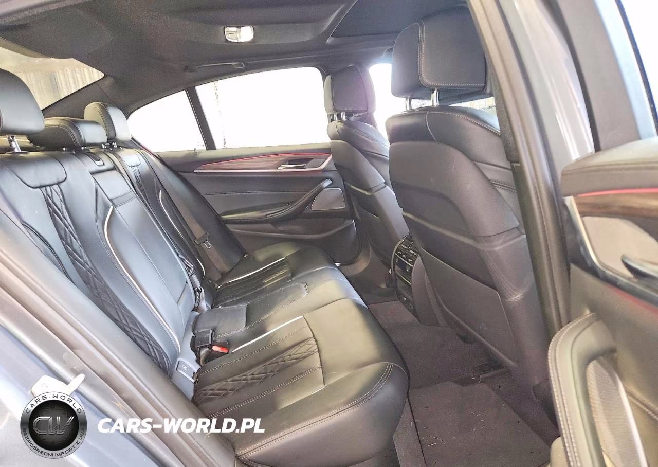 2019 BMW M550Xi VIN:WBAJB9C54KB288622 - 10
