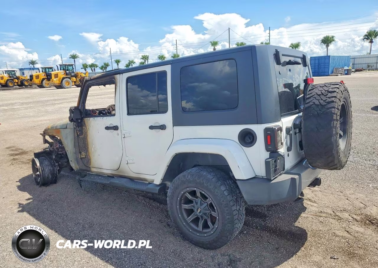 2012 Jeep Wrangler Unlimited Sahara VIN:1C4BJWEG3CL262211 - 2