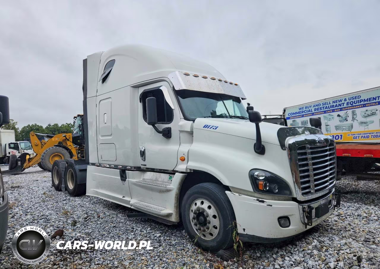 2014 Freightliner Cascadia Semi Truck VIN:3AKJGLD54ESFP1763 - 4