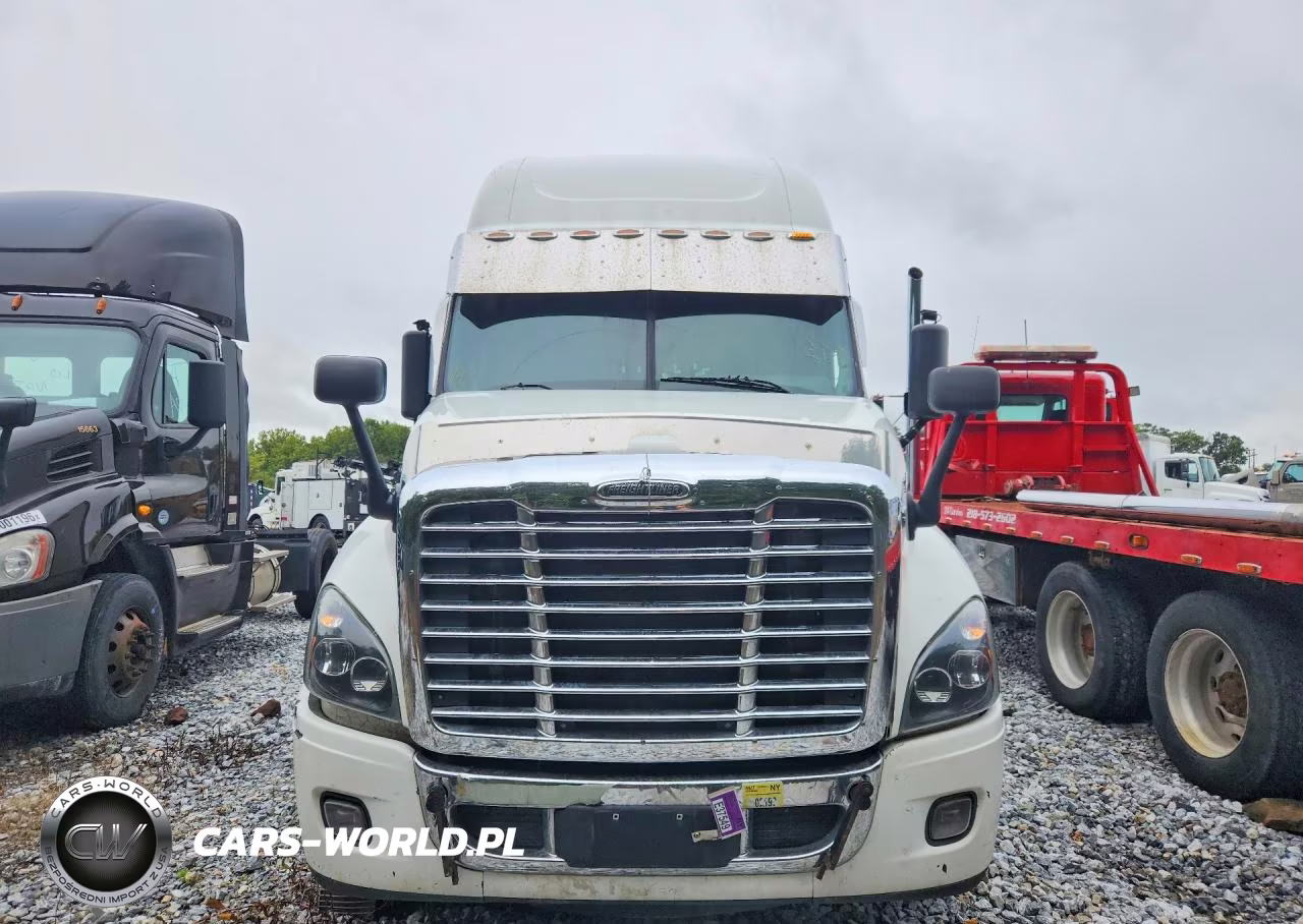 2014 Freightliner Cascadia Semi Truck VIN:3AKJGLD54ESFP1763 - 5
