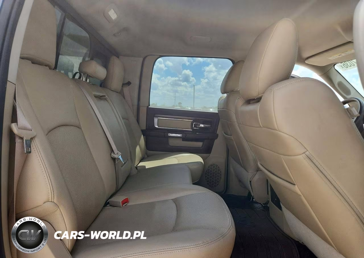 2015 Ram 1500 Laramie VIN:1C6RR7NM3FS513992 - 10