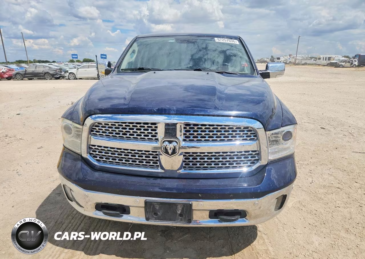 2015 Ram 1500 Laramie VIN:1C6RR7NM3FS513992 - 5