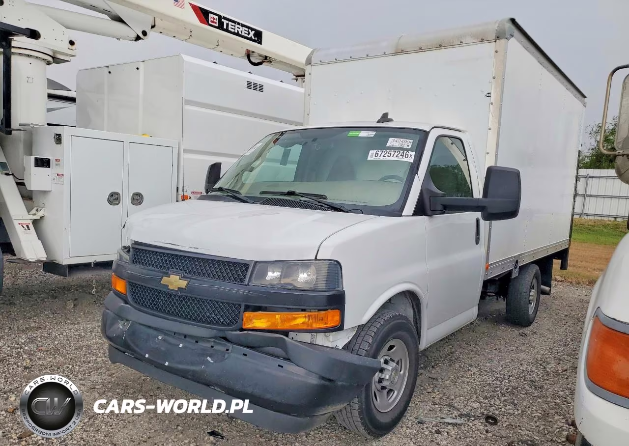 2023 Chevrolet Express Box Truck VIN:1GB0GRFP7P1116745 - 1