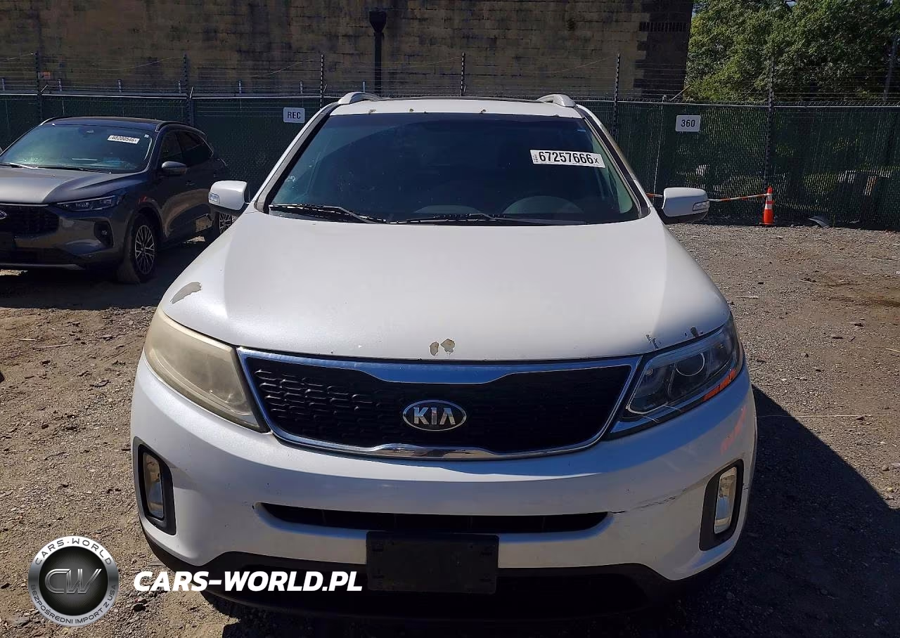 2014 Kia Sorento Lx VIN:5XYKTCA67EG526535 - 5
